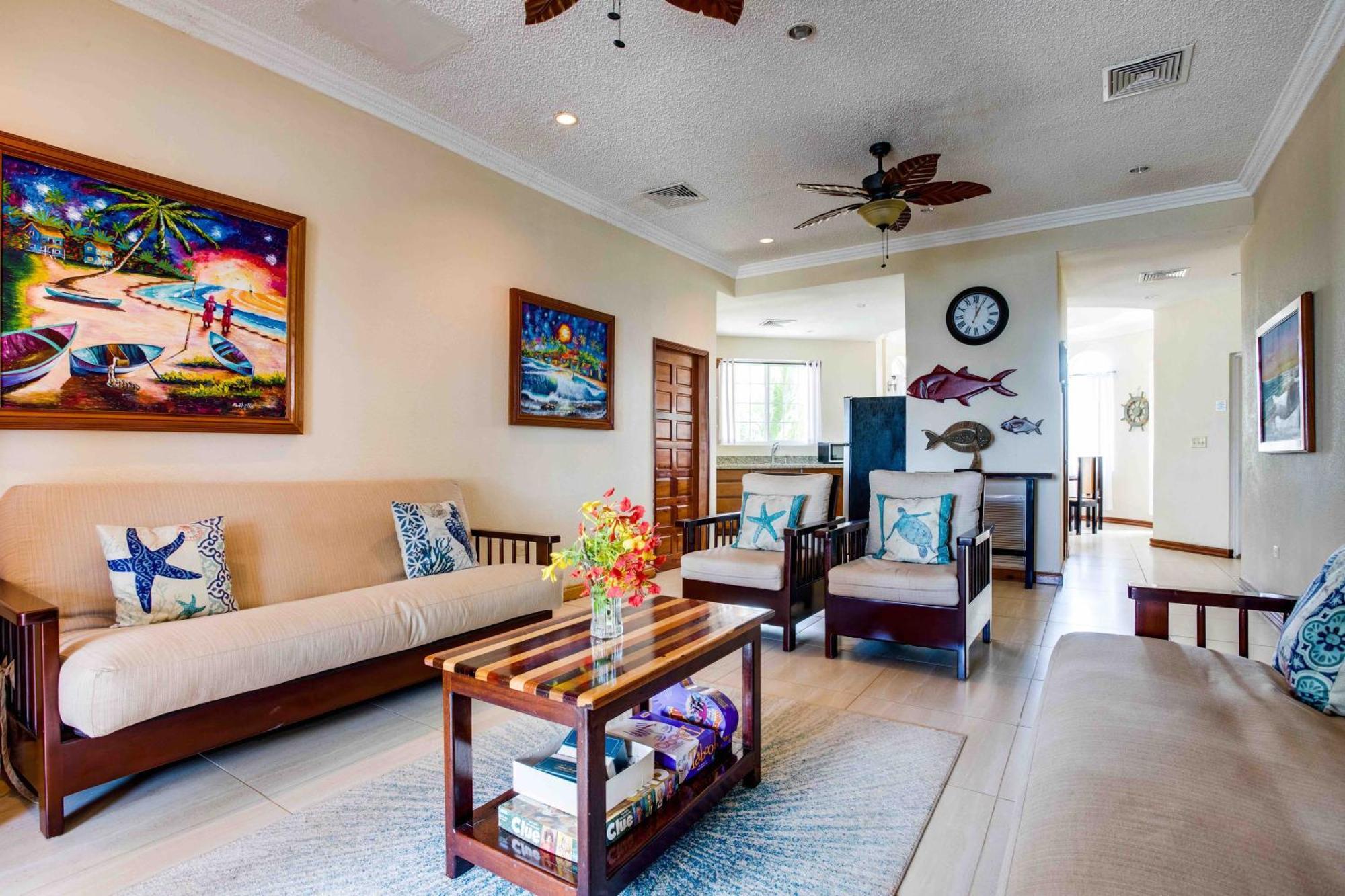 Blue Parrot Beach House And Villas Hopkins Extérieur photo